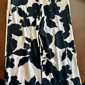 Sanctuary Monochrome Leaf Print Pants